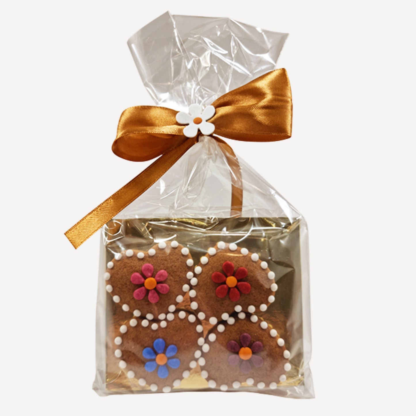 Colorful heart + Csudaíz Gingerbread hearts drawn with cocoa🤩❤️